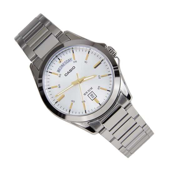 Casio Quartz Watch MTP-1370D-7A2V: A Timeless Accessory