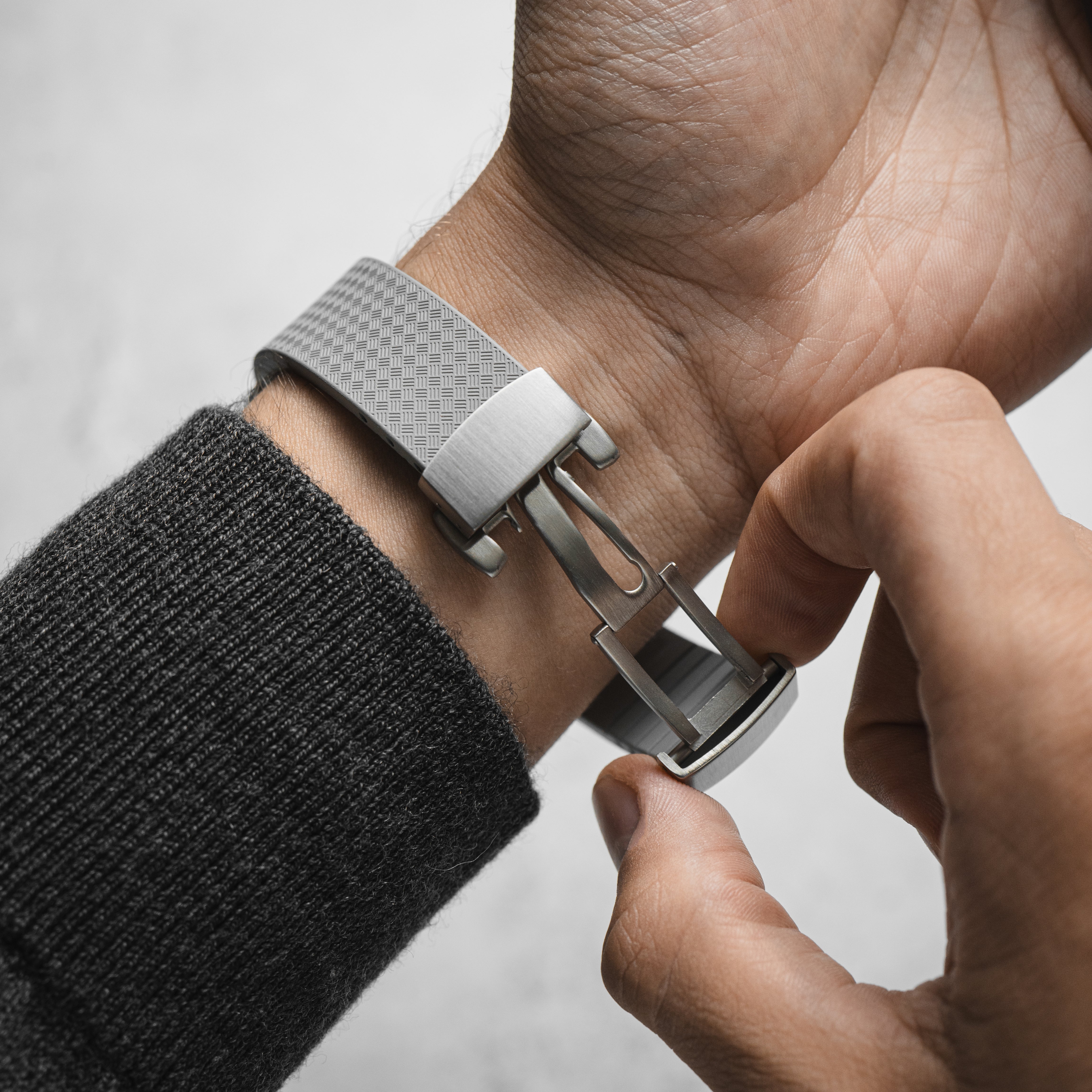 CTS Cut-to-Size FKM Rubber Watch Strap - Quick Release - Grey (2435) | Stylish & Durable