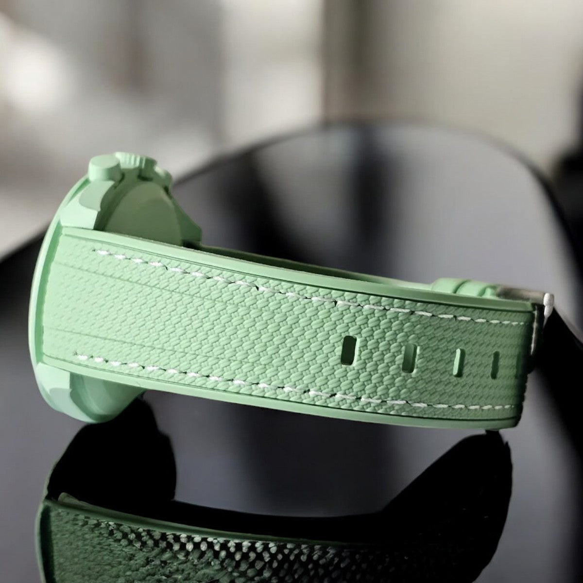 Stunning Textured Curved End Rubber Watch Band for Seiko Alpinist - Black with Green Stitch (2405)