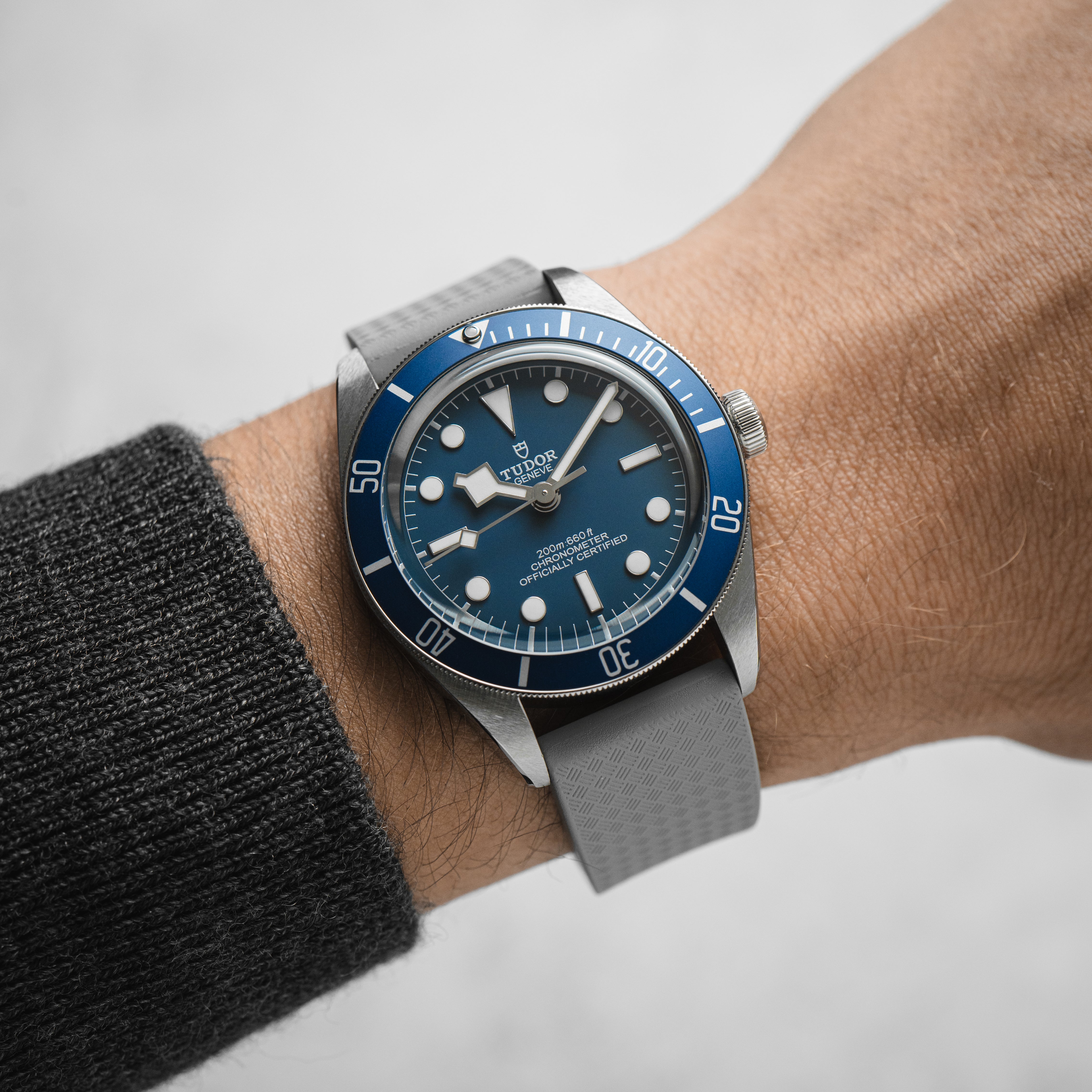 CTS Cut-to-Size FKM Rubber Watch Strap - Quick Release - Sky Blue (2435) - Elevate Your Style!