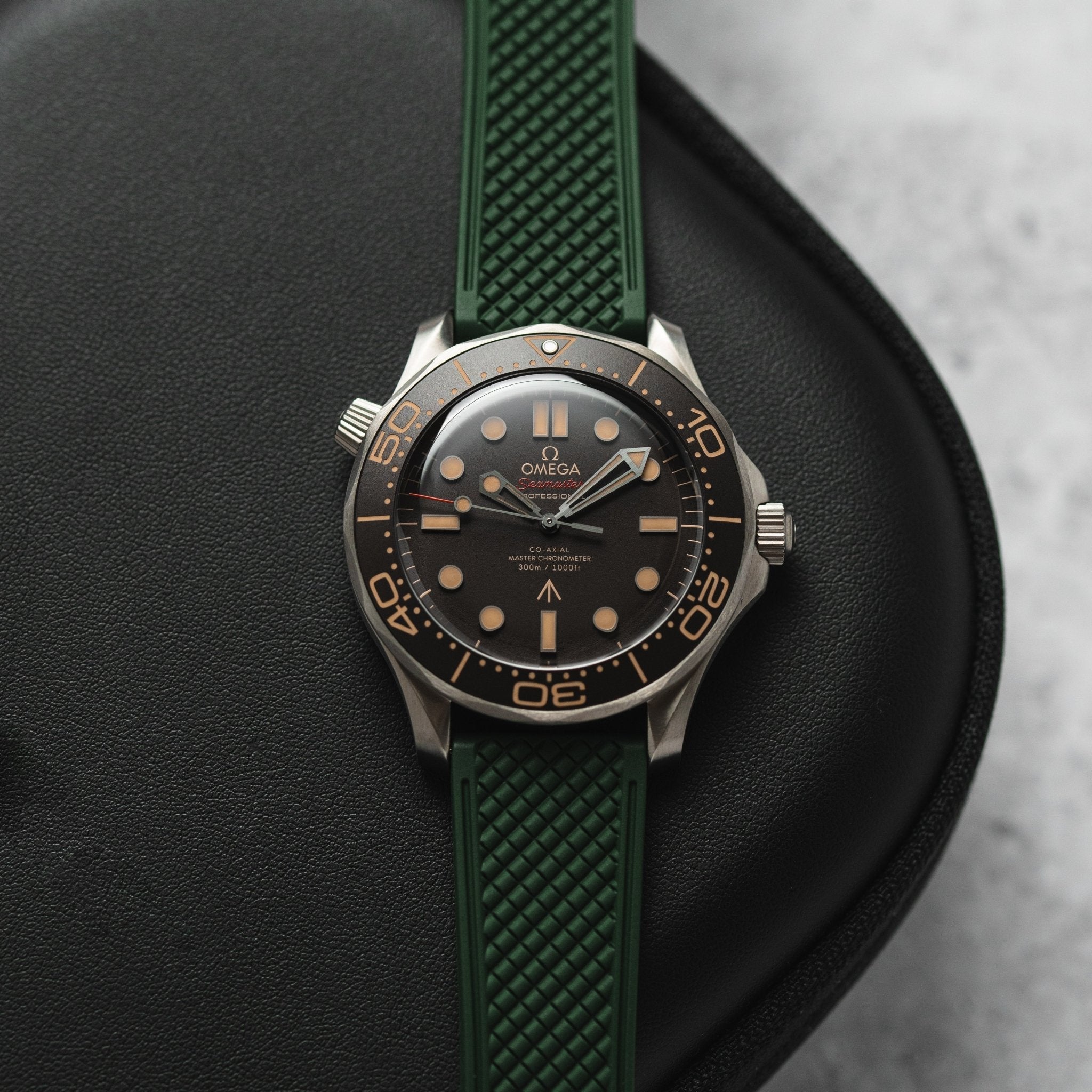 Orange Checkered Quick-Release Vulcanized FKM Rubber Watch Strap (2419)