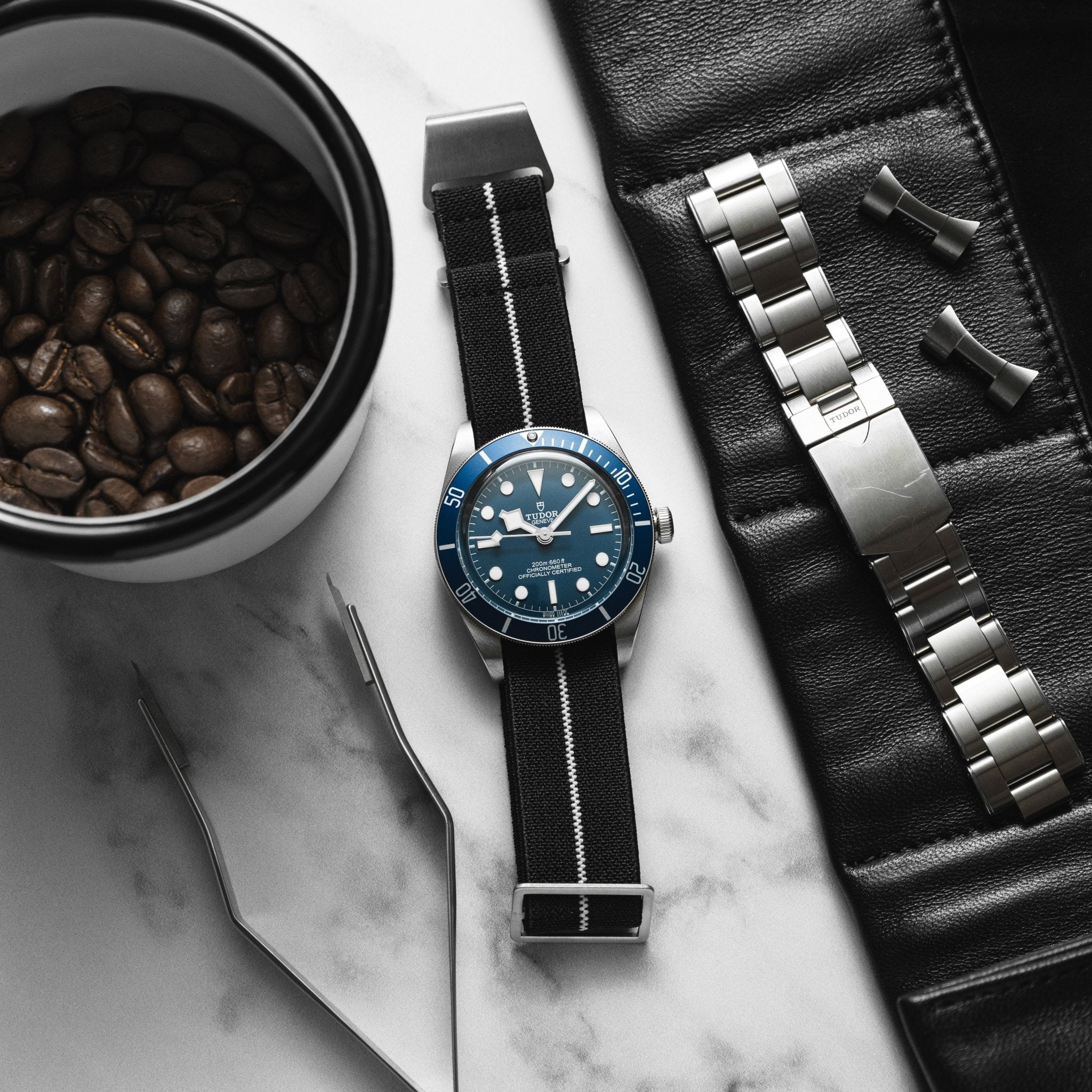 Marine Nationale Parachute Elastic Loop Strap - Blue / Green / Red / White (2417) - A Vintage-Inspired Watch Essential
